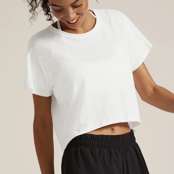 New BEYOND YOGA Signature High Low Cropped Tee, White, Women’s Size XL Shirt - Picture 2 of 6